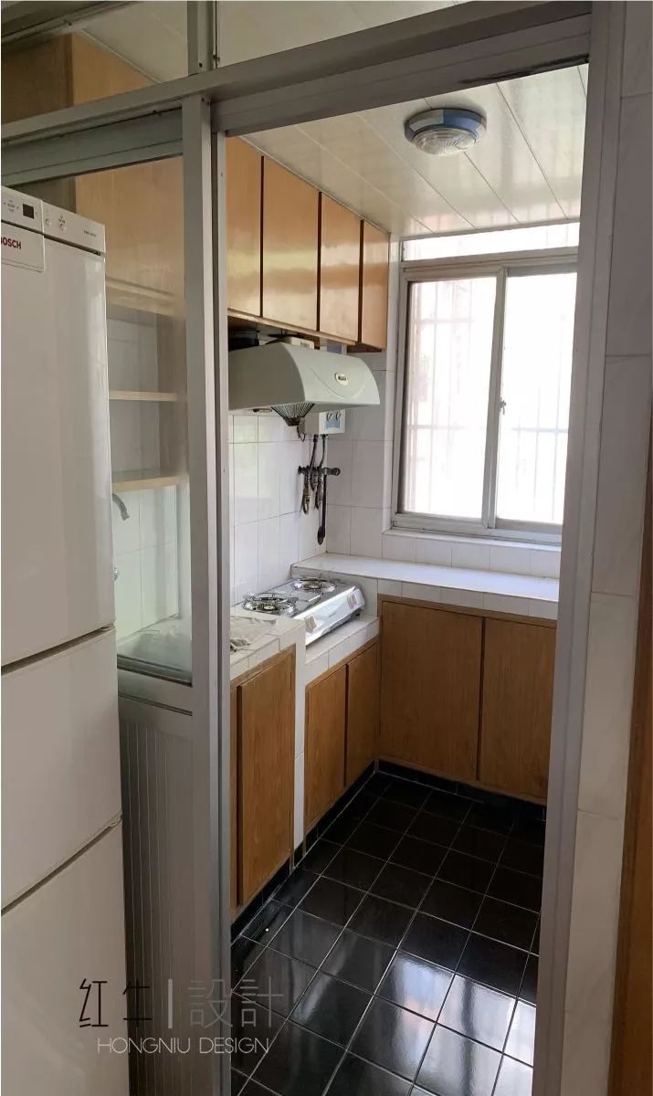 南京老房翻新--“能住”與“好住”之間，就差這點改變！07改造前_廚房