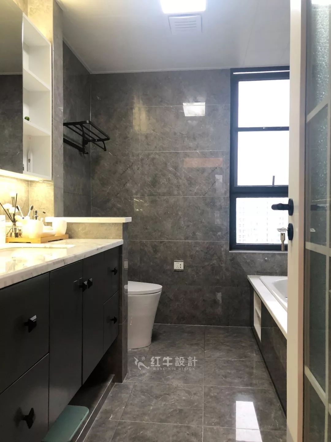 南京保利國(guó)際社區(qū)140㎡現(xiàn)代風(fēng)格--四室二廳大戶型，寬敞開闊又舒適！10主臥設(shè)計(jì)