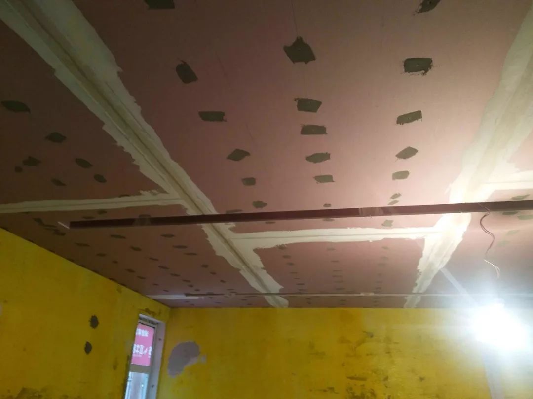 南京龍蟠花苑90㎡現代輕奢--老房升級改造，變身時尚精致家！35油漆施工