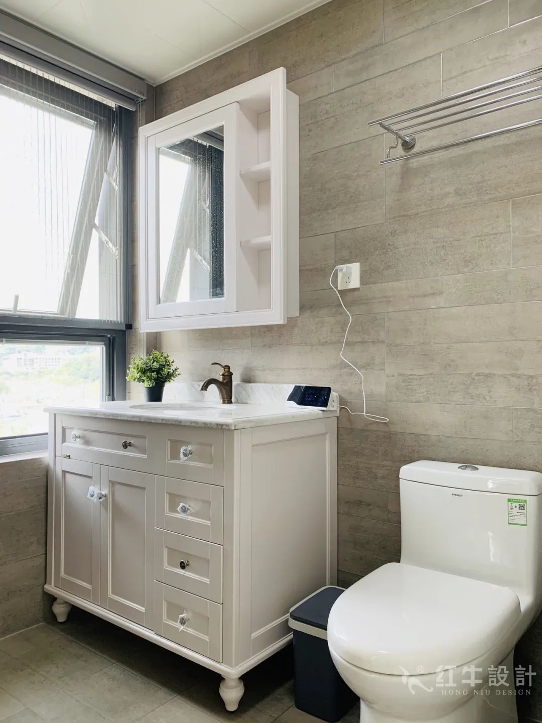 孟憲濤_保利國際社區(qū)115㎡現(xiàn)代北歐--簡潔明亮之家，一人獨居太愜意！15實景效果_衛(wèi)生間