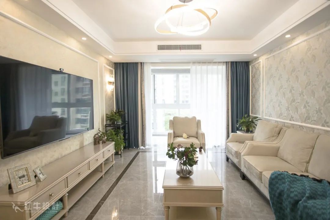 最美畢業(yè)照 ⑥--簡(jiǎn)美不一定是深色系，也可以這樣清爽哦！04客廳