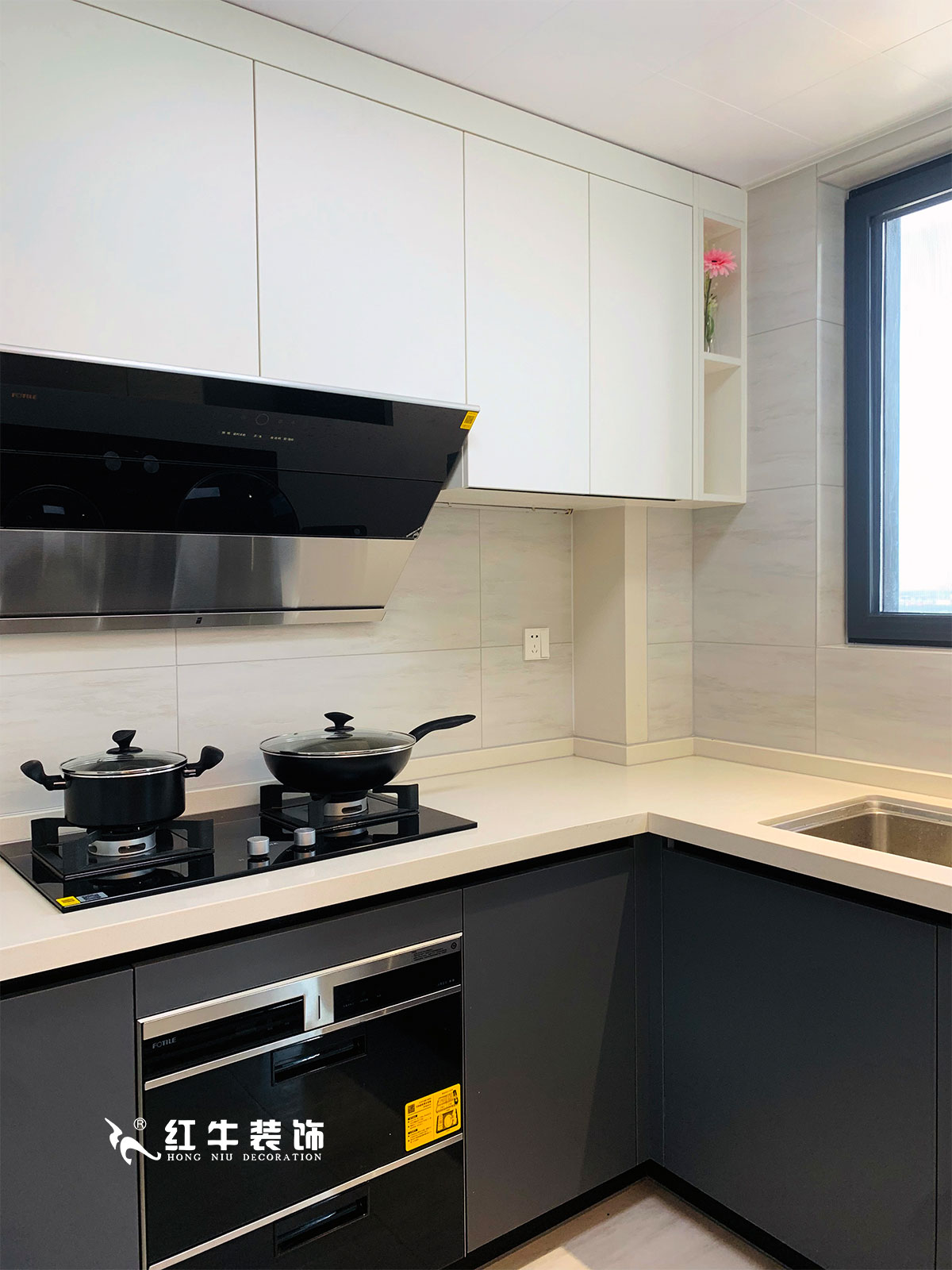 陸利民_保利國際社區3-2703-115㎡-現代風格（3室2廳1廚2衛2陽臺￥183429）10廚房