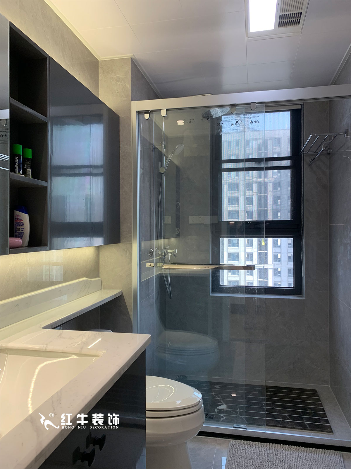 陸利民_保利國際社區3-2703-115㎡-現代風格（3室2廳1廚2衛2陽臺￥183429）16衛生間