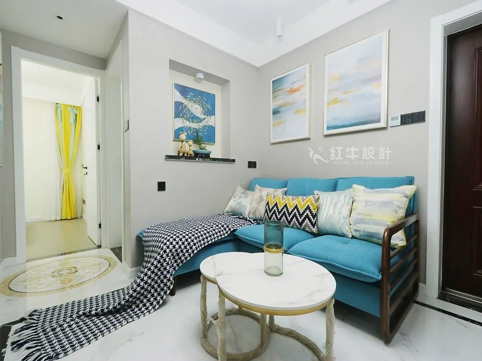 賈庭_景明佳苑75㎡現代簡約--看小戶型如何擠出3間臥室04客廳